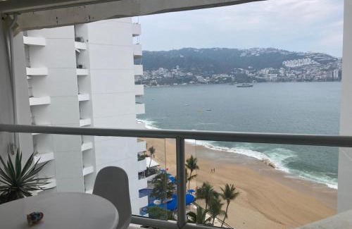 Club Deportivo Apartamento | Tranquilo departamento en Acapulco frente al mar
