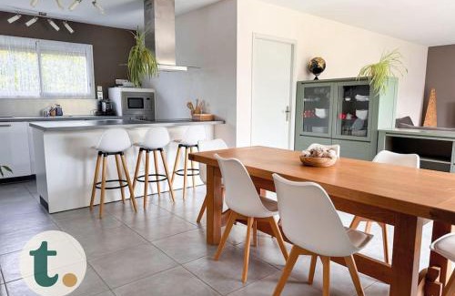 Mesnard-la-Barotiere Casa | Tranquiloue - Maison moderne - Proche PuyduFou