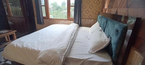 Mohal Casa | Trans River Guest House and Restaurant