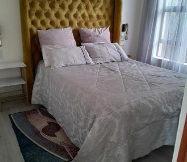 Kempton Park Apartamento | Transit Haven - 2 Bed Retreat