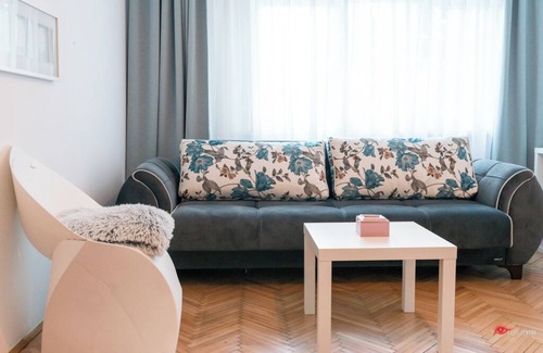 Cluj-Napoca Apartamento | Transylvanian Nomad - cozy & bright apartment