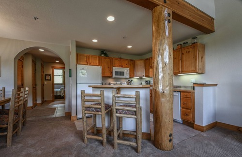 Keystone Condominio | Trappers Crossing 8753