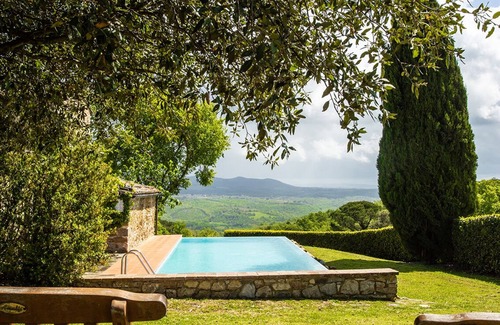 Castelnuovo Berardenga Cabaña | Traumblick in die Toskana vom Landhaus mit Pool auf Hügel zw. Siena u. Florenz