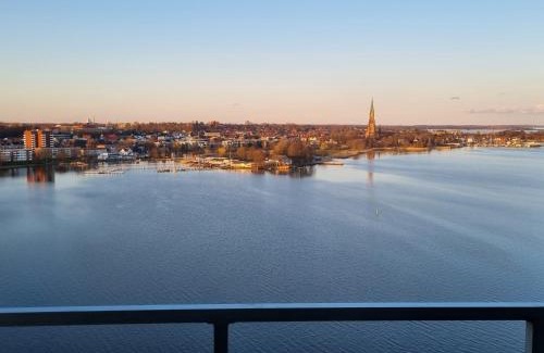 Schleswig Apartamento | Traumblick! Mitten im Wasser, dem Himmel ganz nah!