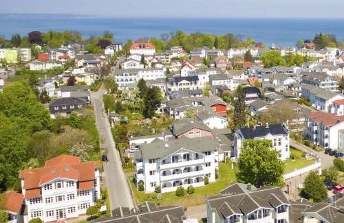 Gohren Apartamento | traumhafter Meerblick, schicke Ferienwohnung mit Balkon - Villa Fernsicht FeWo 12