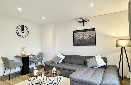 Ricklingen Apartamento | Traumhaftes City Apartment Kinoleinwand Wifi