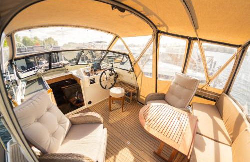Bad Saarow Alquiler De Eote | TraumZeitBoot Susan Yacht - exklusiver Festlieger in perfekter Lage am Scharmützelsee Bad Saarow