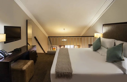 Maseru Hotel | Travel Destination! Spacious Suite, Free Parking, Onsite Spa Center & Pool!