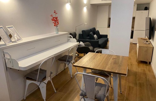 Penya-roja Apartamento | Travel Habitat Alameda Suites.