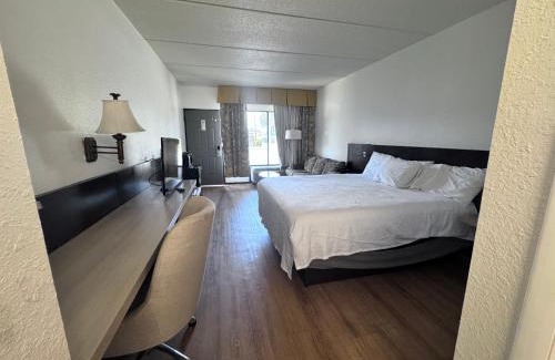 Lugoff Hotel | Travel Inn - Lugoff