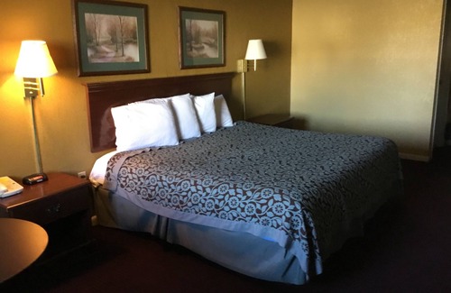 North Little Rock Hotel | Travel Inn North Little Rock