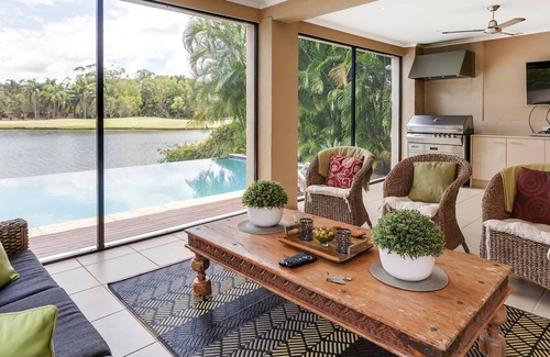 Sanctuary Cove Casa | La primavera está cerca ... el aire fresco y el sol son difíciles de superar