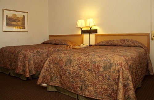 Great Bend Hotel | Traveler's Budget Inn