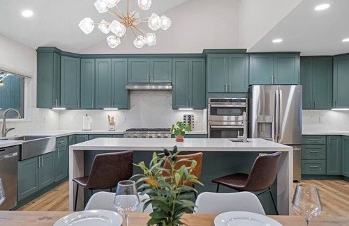 Mira Mesa Casa | Traveler's Dream New Modern Farmhouse Retreat