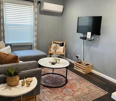 Willmore Apartamento | Traveler's Pick Cozy, Near Beach & Dtwn,Prkg LB C