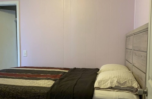 Akron Cabaña | Travelers Delight by the Towpath