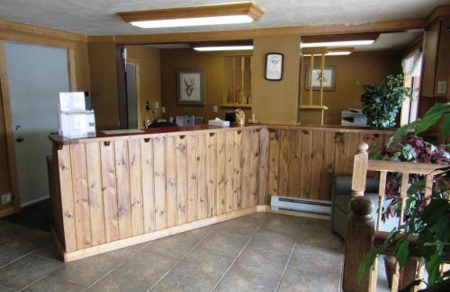 West Yellowstone Hotel | Travelers Lodge