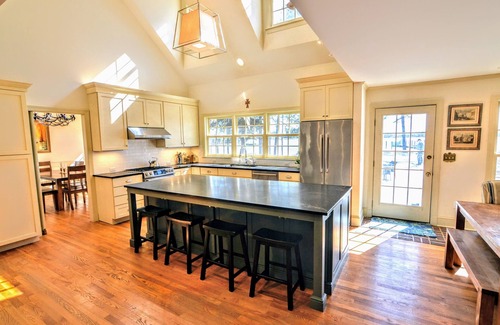 Easton Casa | Los viajeros descansan! Muelle, piscina Eastern Shore Private Retreat St. Micheals / Easton