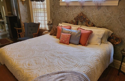 Decatur Condominio | Traveling Professionals welcome for an extended stay at the PrairieOlm