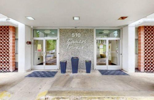 North Capitol Apartamento | Traveling Professionals. Garage Parking. Downtown.