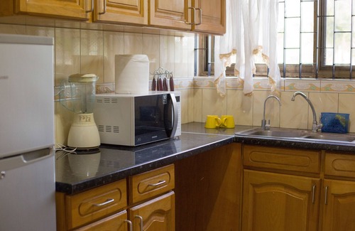 North Legon Cabaña | Traveller's Palm Court