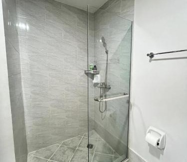 Mactan Export Processing Zone Hotel | Traveller's Station