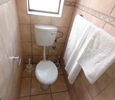 L'Agulhas Casa | Travellers Treat Agulhas 8 sleeper