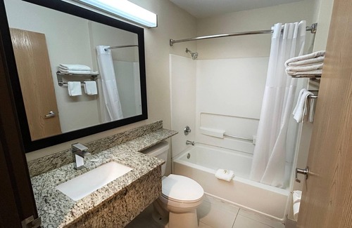 South Arlington Hotel | Travelodge by Wyndham Arlington/Dallas Area