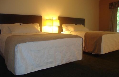 Bracebridge Hotel | Travelodge by Wyndham Bracebridge