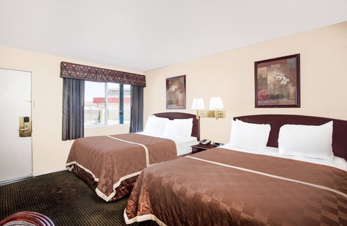 Barstow Hotel | Travelodge by Wyndham Barstow