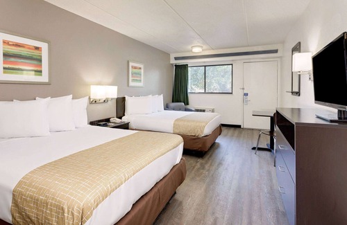 College Park Hotel | Travelodge by Wyndham College Park