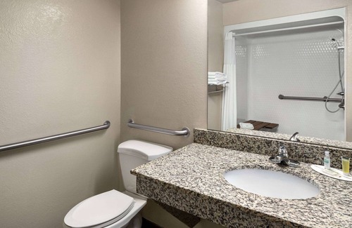 Dexter Hotel | Travelodge by Wyndham Dexter