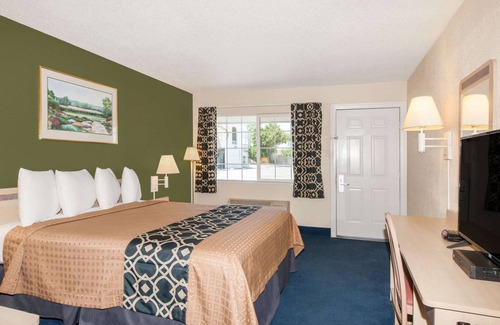 Los Banos Hotel | Travelodge by Wyndham Los Banos CA