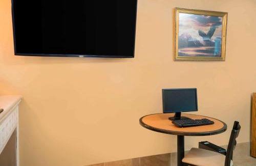 Santee Hotel | Travelodge by Wyndham Santee