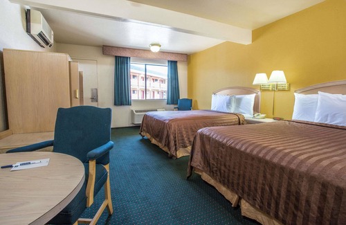 Turlock Hotel | Travelodge by Wyndham Turlock