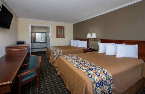 Orangeburg Hotel | Travelodge by Wyndham Orangeburg