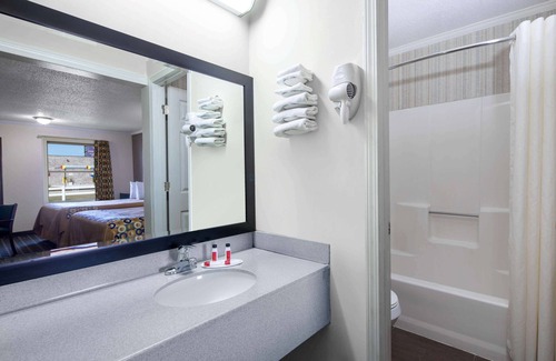 Orangeburg Hotel | Travelodge by Wyndham Orangeburg