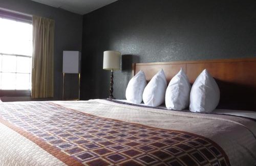 Walterboro - St. George Hotel | Travelodge by Wyndham Walterboro
