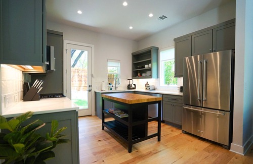 Riverside Casa | Travis Heights Getaway - Stamford B!