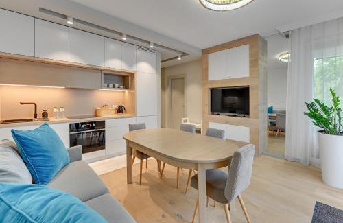 Jelitkowo Apartamento | Tre Mare z ogrodem -By the sea by Grand Apartments