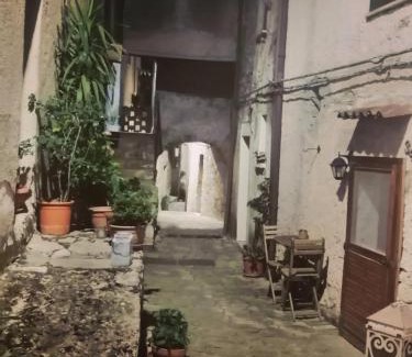Felitto Casa | TRE METR SOPRA IL CIELO 'AcquAria'