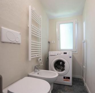 Castel San Pietro Terme Apartamento | TRE Monolocali per 9 persone ABETE 3persone, NOCE 4persone, ROVERE 2persone