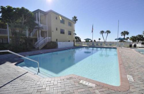 Treasure Island Apartamento | Treasure Island Beach Club 727-360-7096