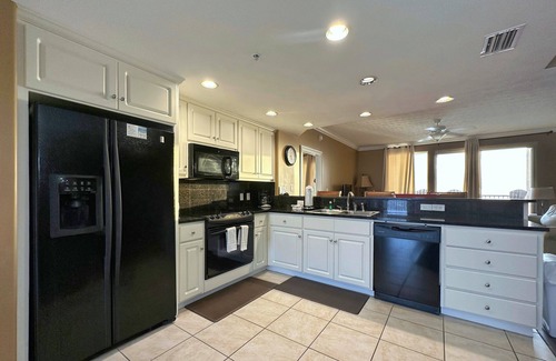 Lower Grand Lagoon Condominio | Treasure Island 2202