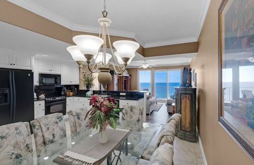 Lower Grand Lagoon Condominio | Treasure Island 0910