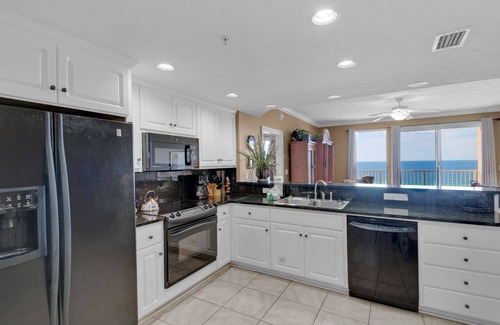 Lower Grand Lagoon Condominio | Treasure Island 0910