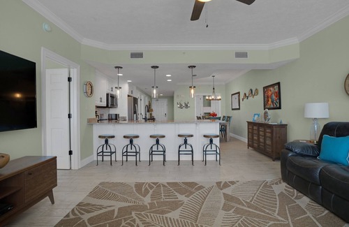 Lower Grand Lagoon Condominio | Treasure Island 0903