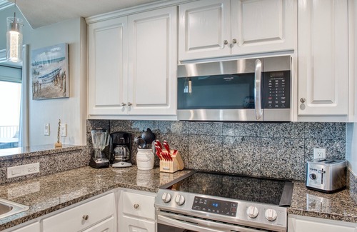 Lower Grand Lagoon Condominio | Treasure Island 1811