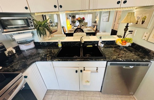 Capri Isle Condominio | Treasure Island, Isle of Capri 2Bed 2Bath Condo con piscina climatizada