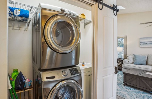 Capri Isle Casa | Treasure Island Retreat- Gulf Coast Relaxation Awaits!